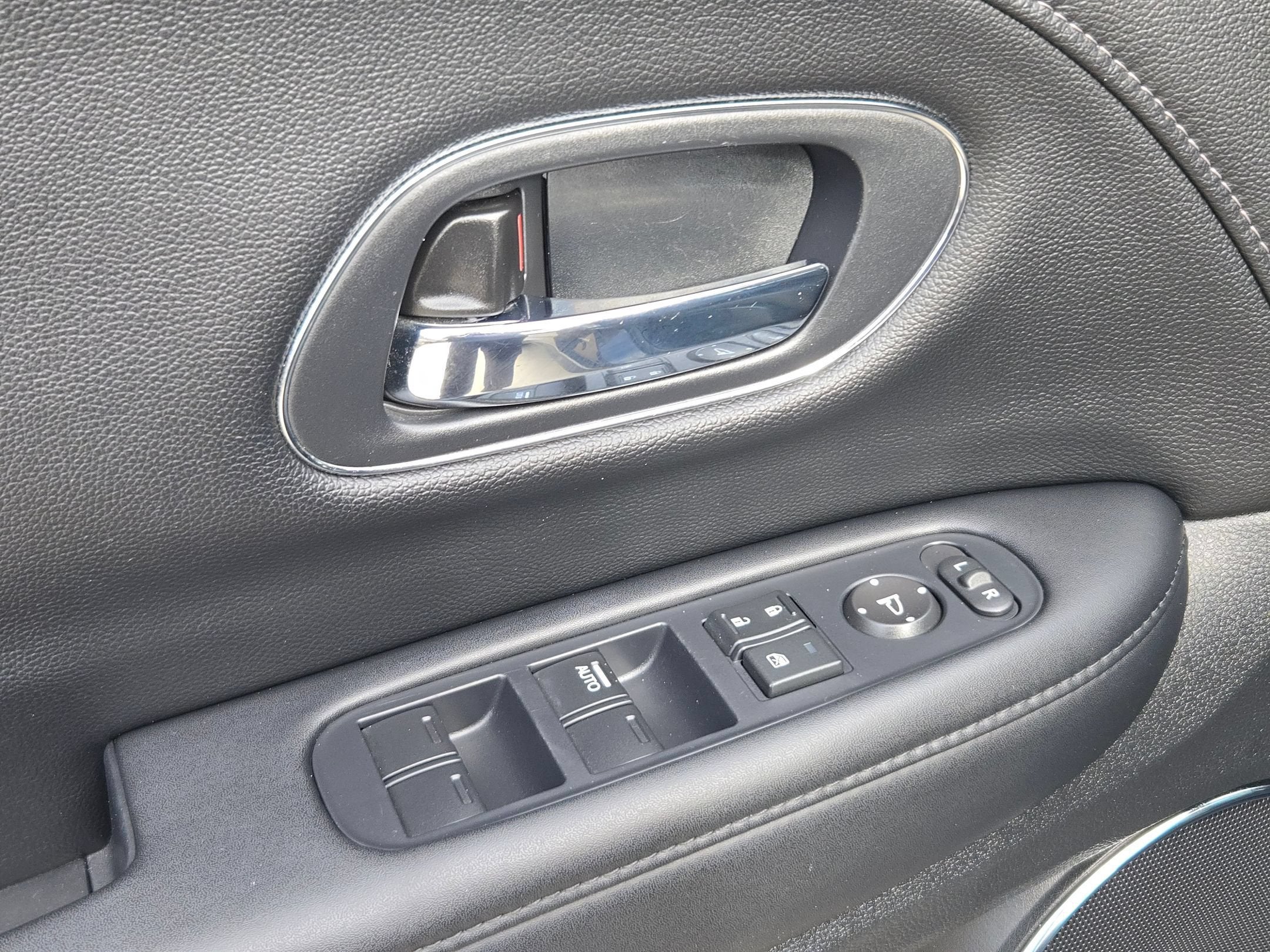 2017 Honda HR-V EX-L Navi