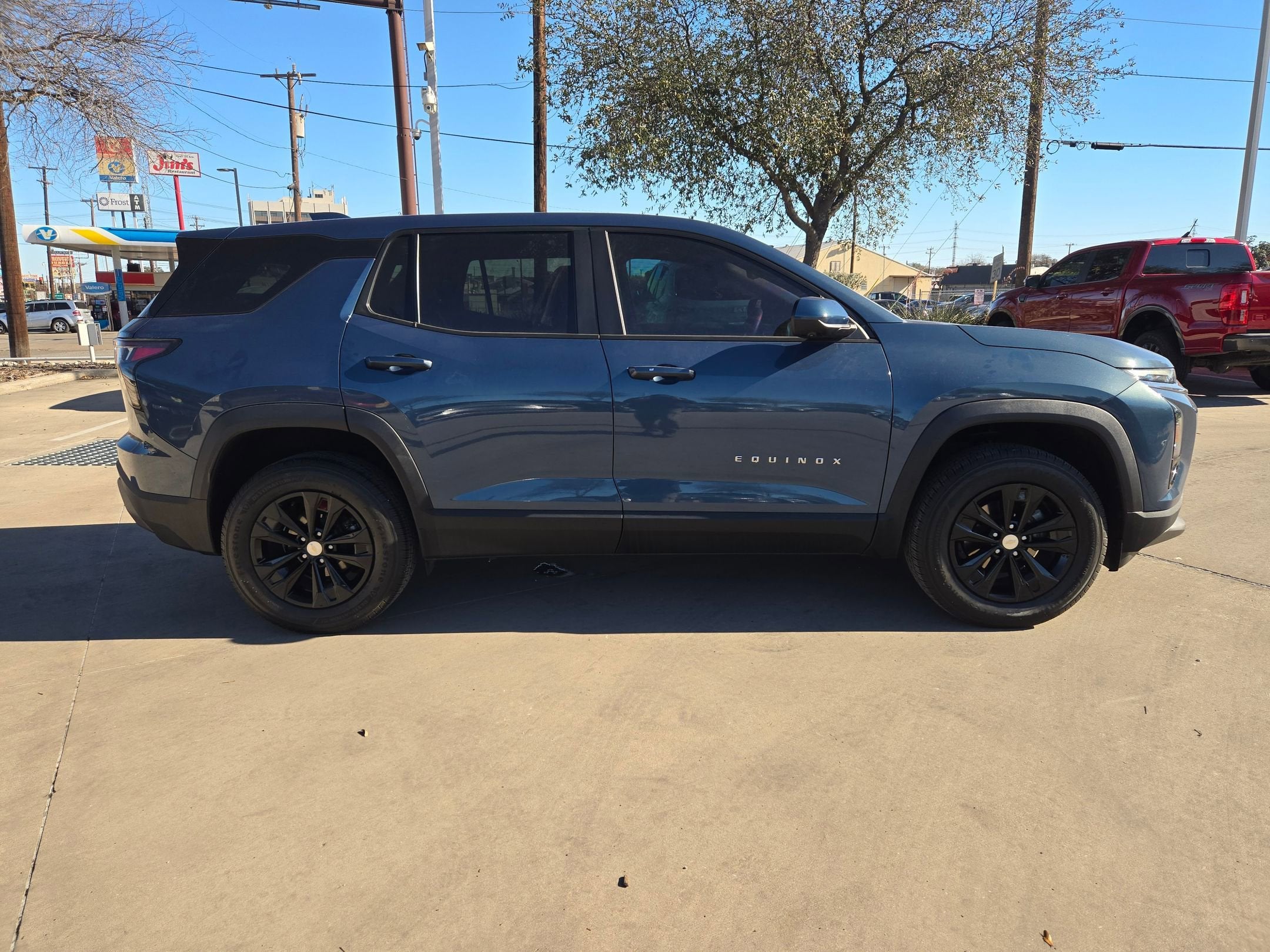 2025 Chevrolet Equinox FWD LT