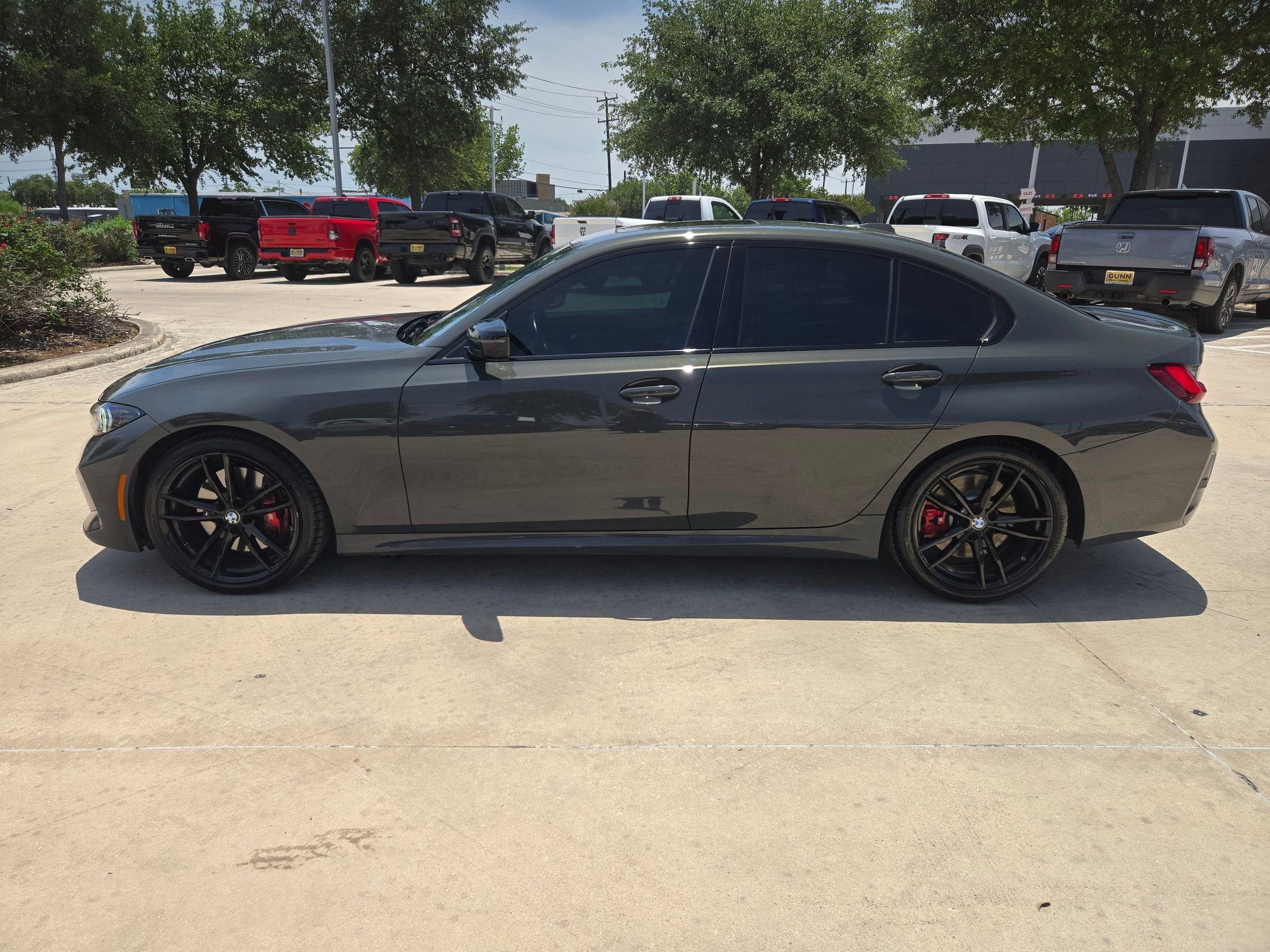 2023 BMW 3 Series 330i