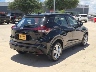 2025 Nissan Kicks Play S
