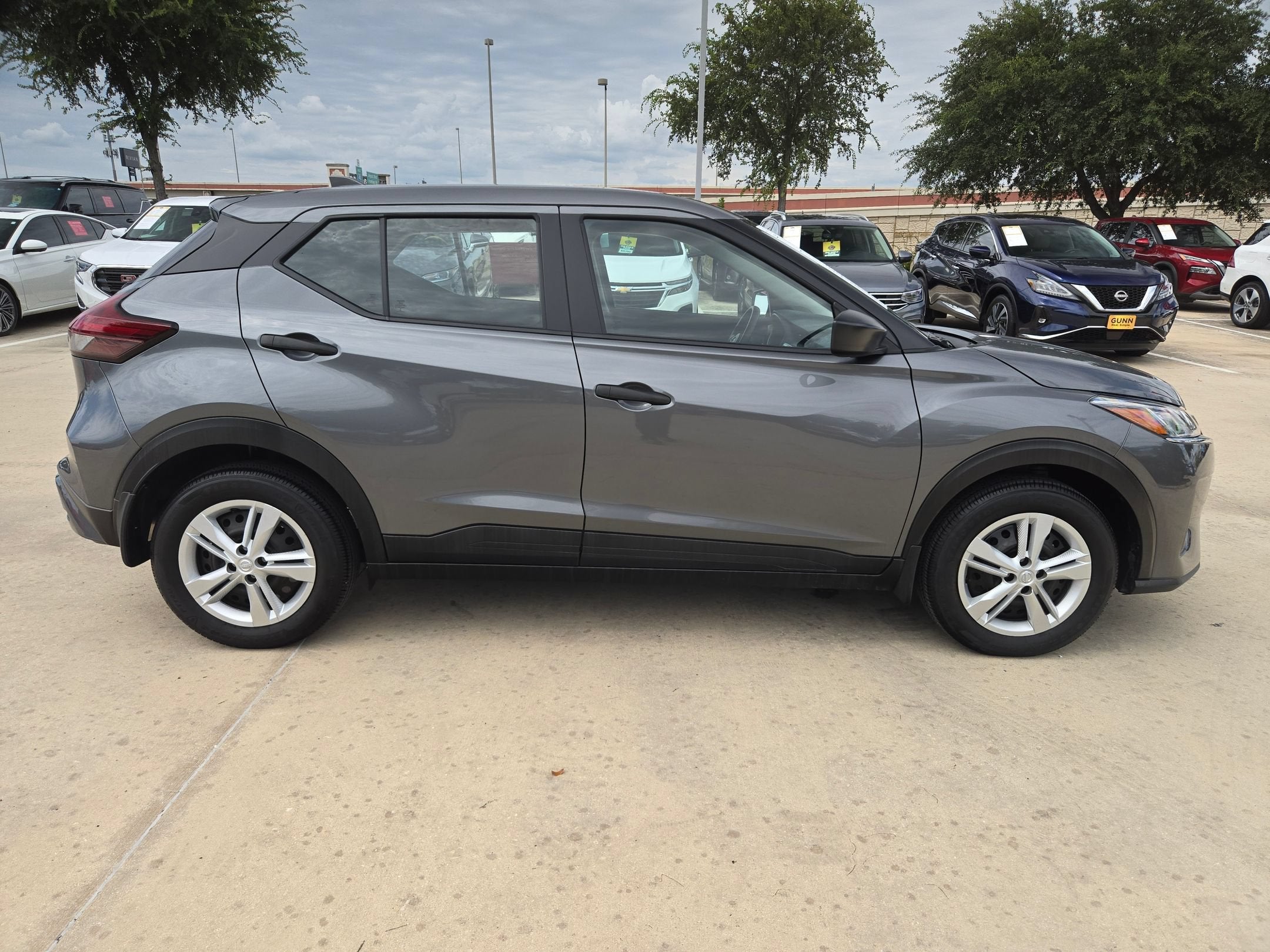 2025 Nissan Kicks Play S