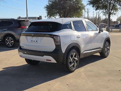 2025 Nissan Kicks SV