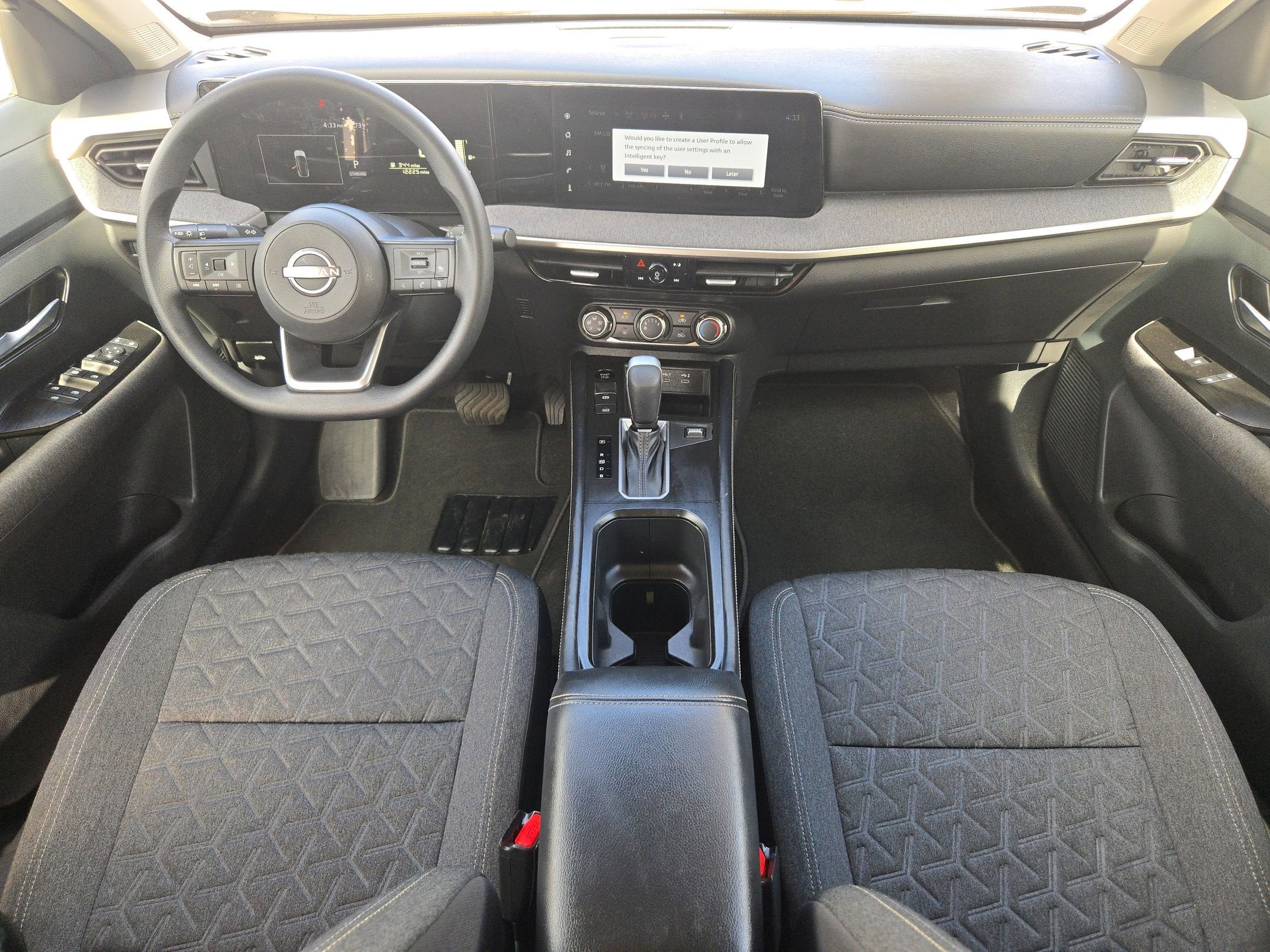 2025 Nissan Kicks SV