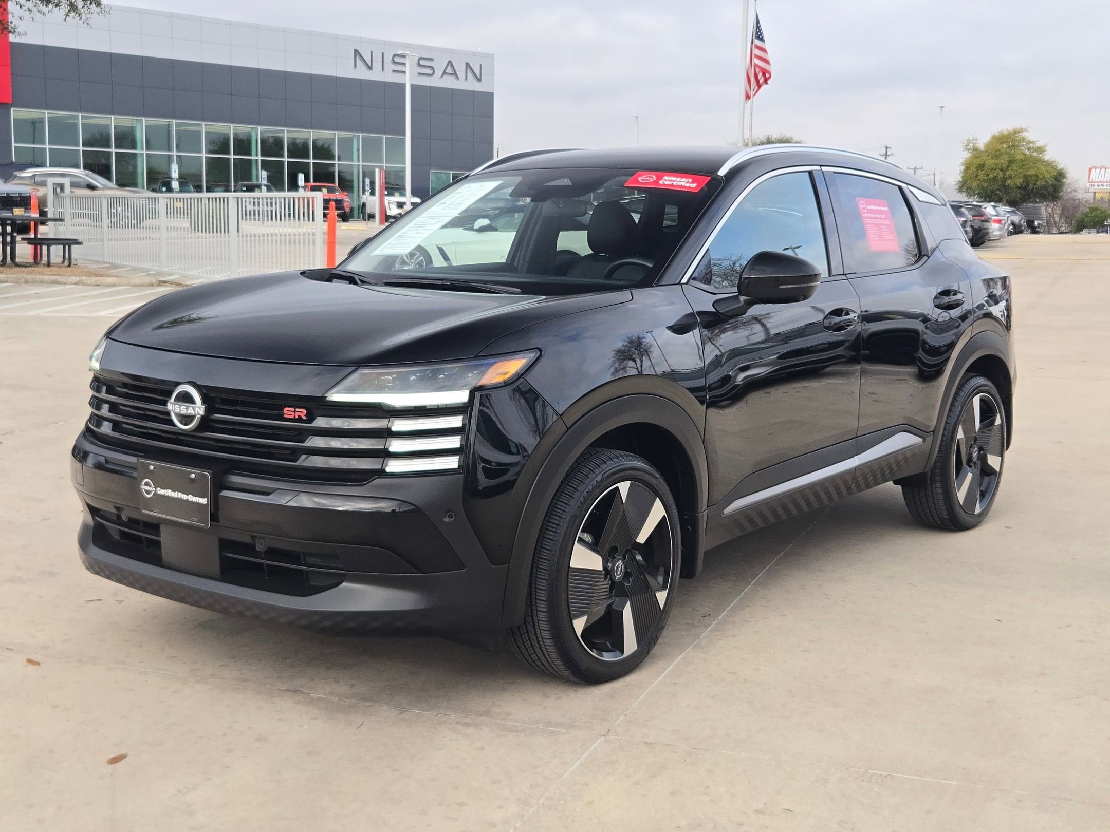 2025 Nissan Kicks SR