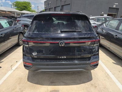 2025 Volkswagen Taos SE Black