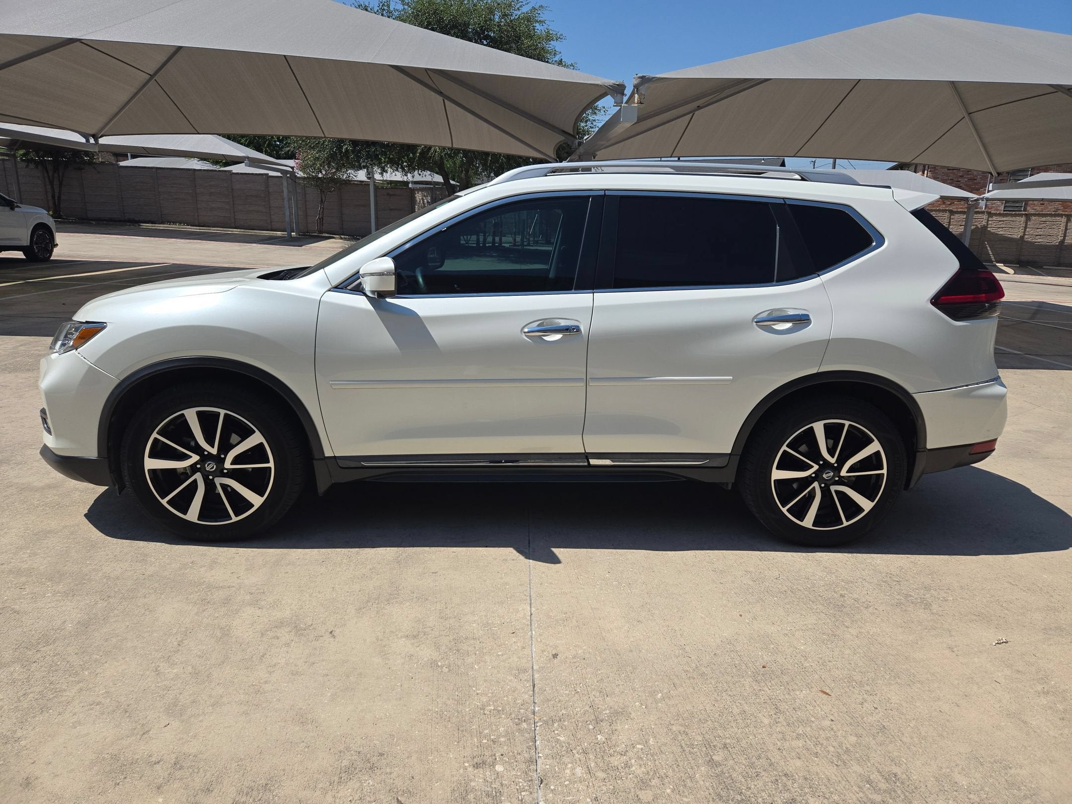 2020 Nissan Rogue SL