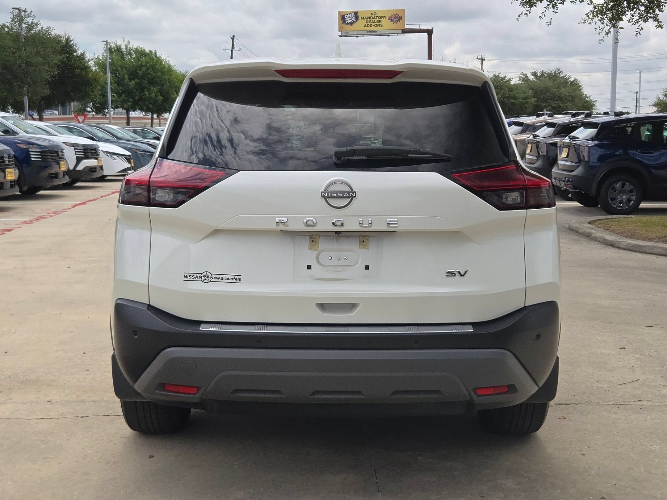 2022 Nissan Rogue SV