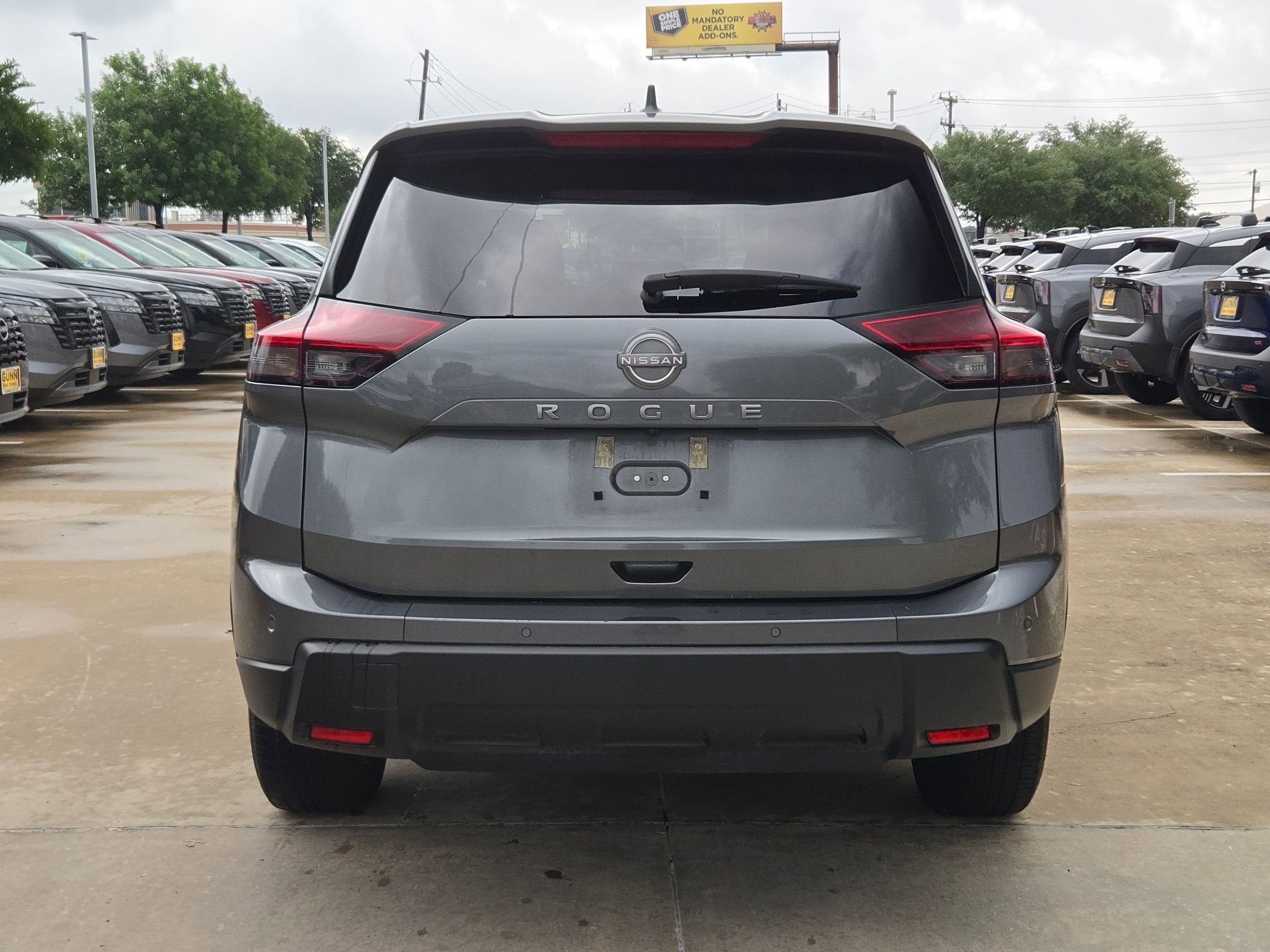 2025 Nissan Rogue SV