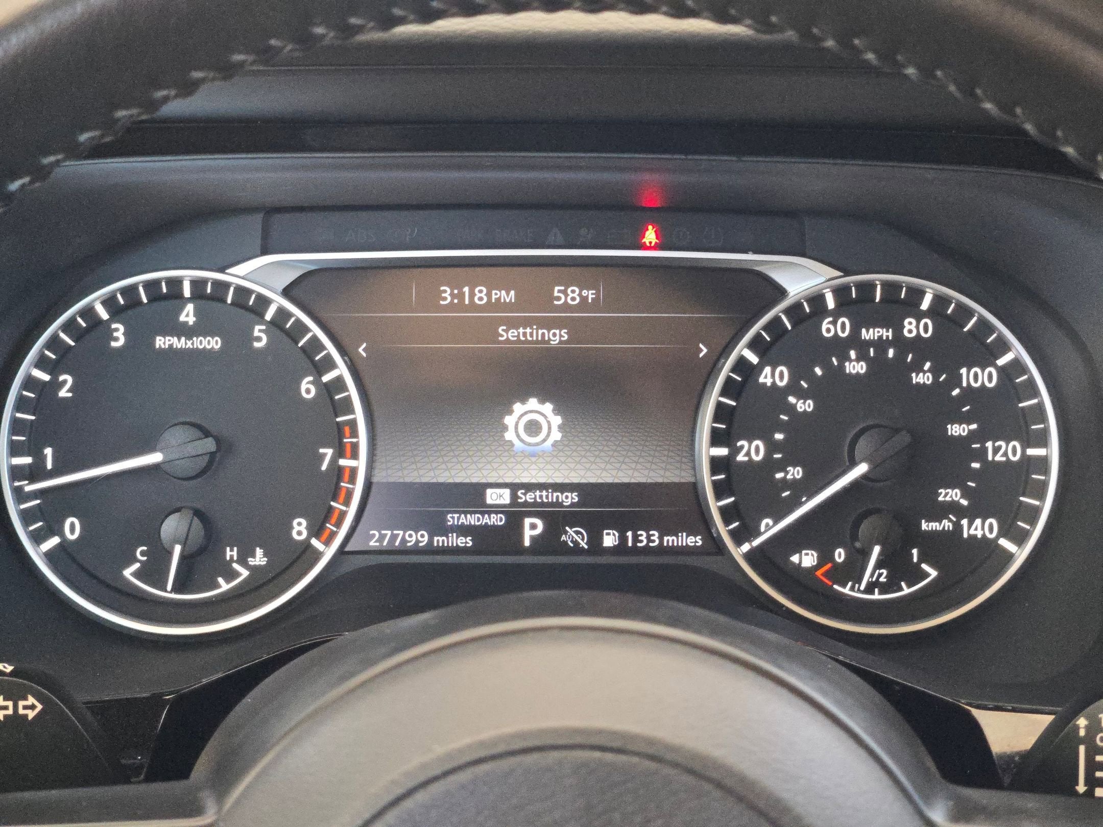 2025 Nissan Pathfinder SV