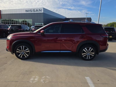 2024 Nissan Pathfinder Platinum