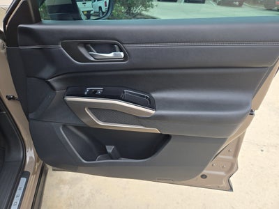 2024 Nissan Pathfinder Platinum