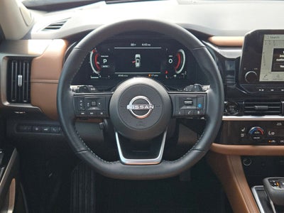2025 Nissan Pathfinder Platinum
