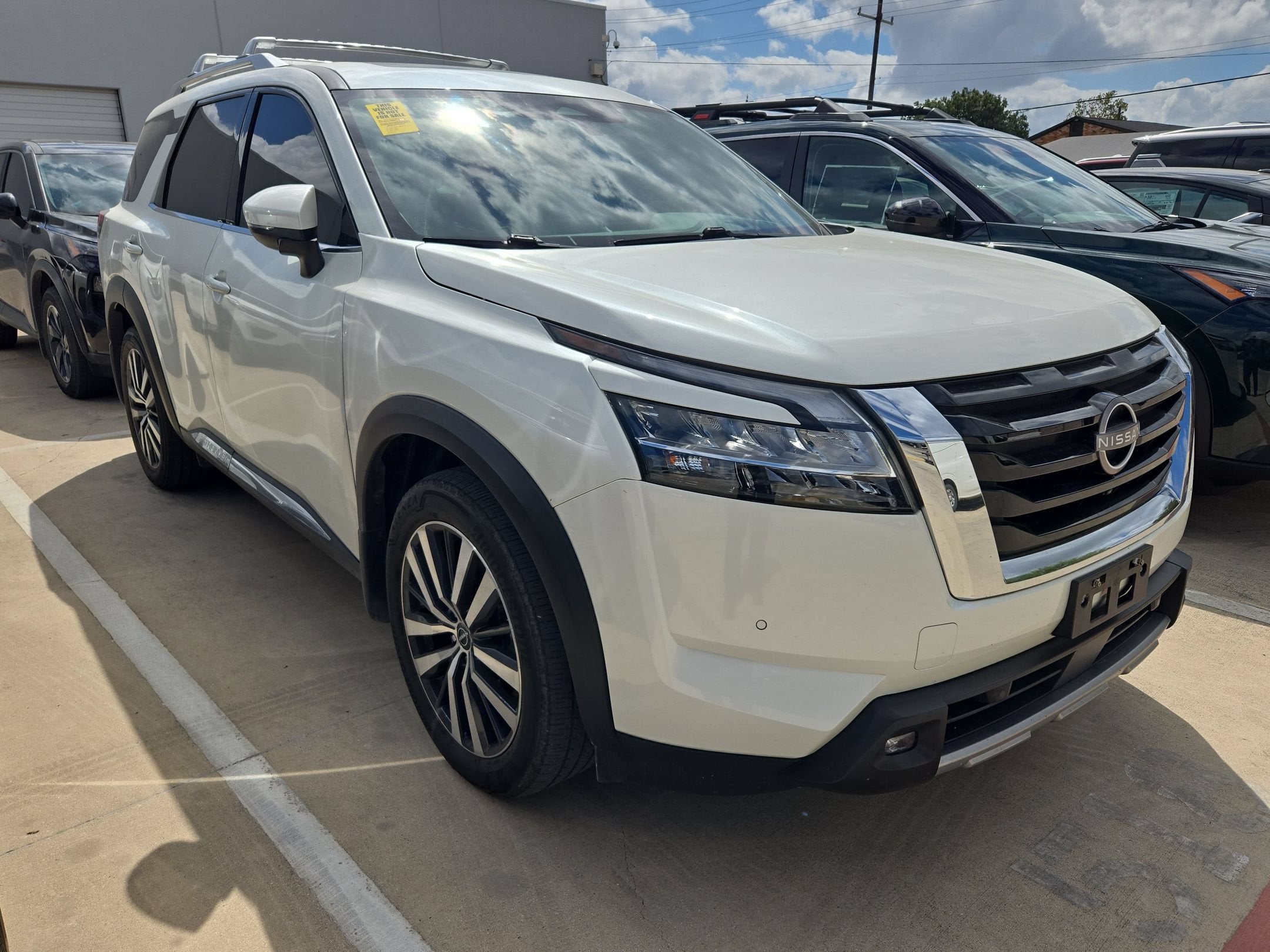 2022 Nissan Pathfinder Platinum