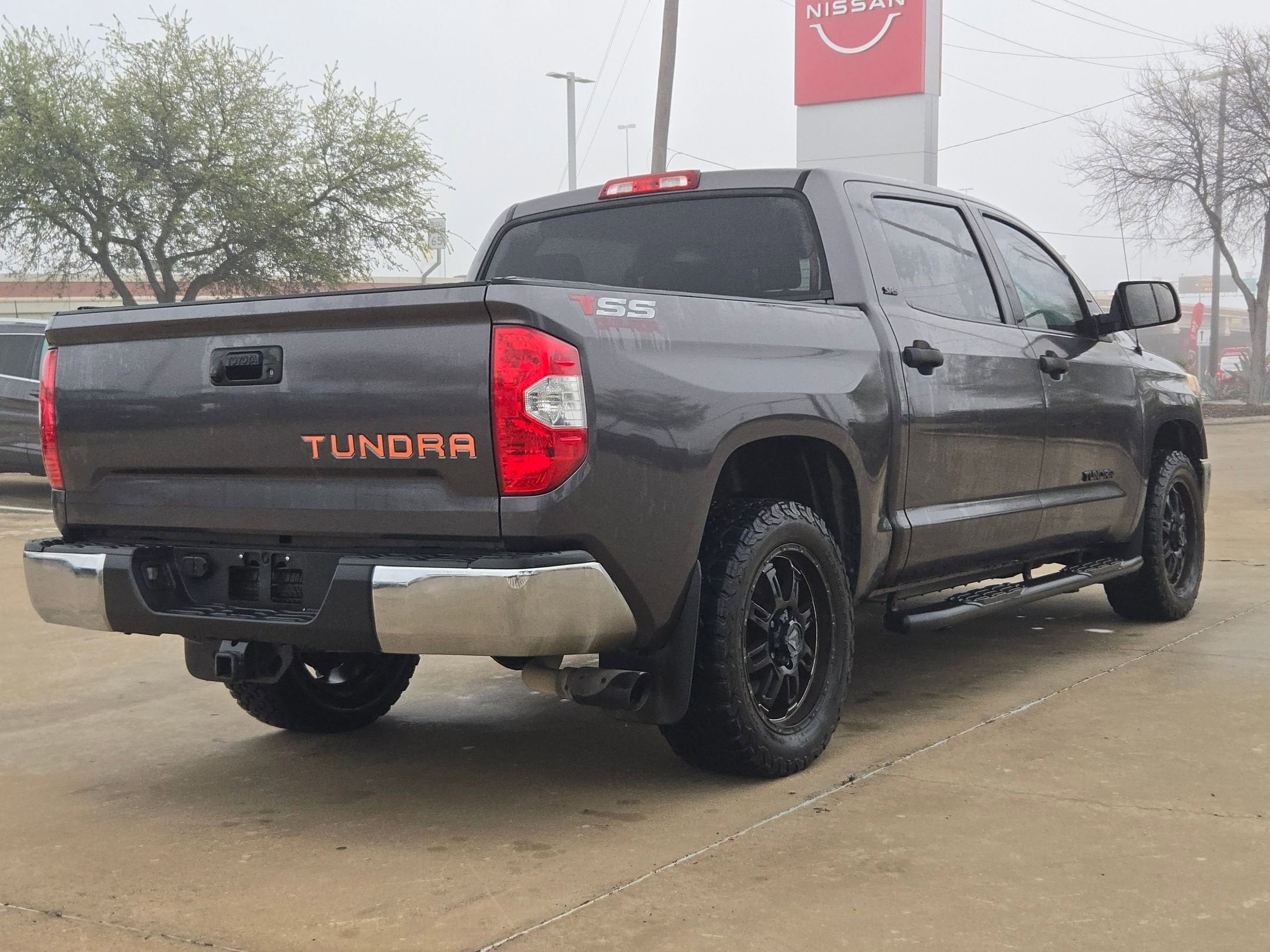 2017 Toyota Tundra 2WD SR5
