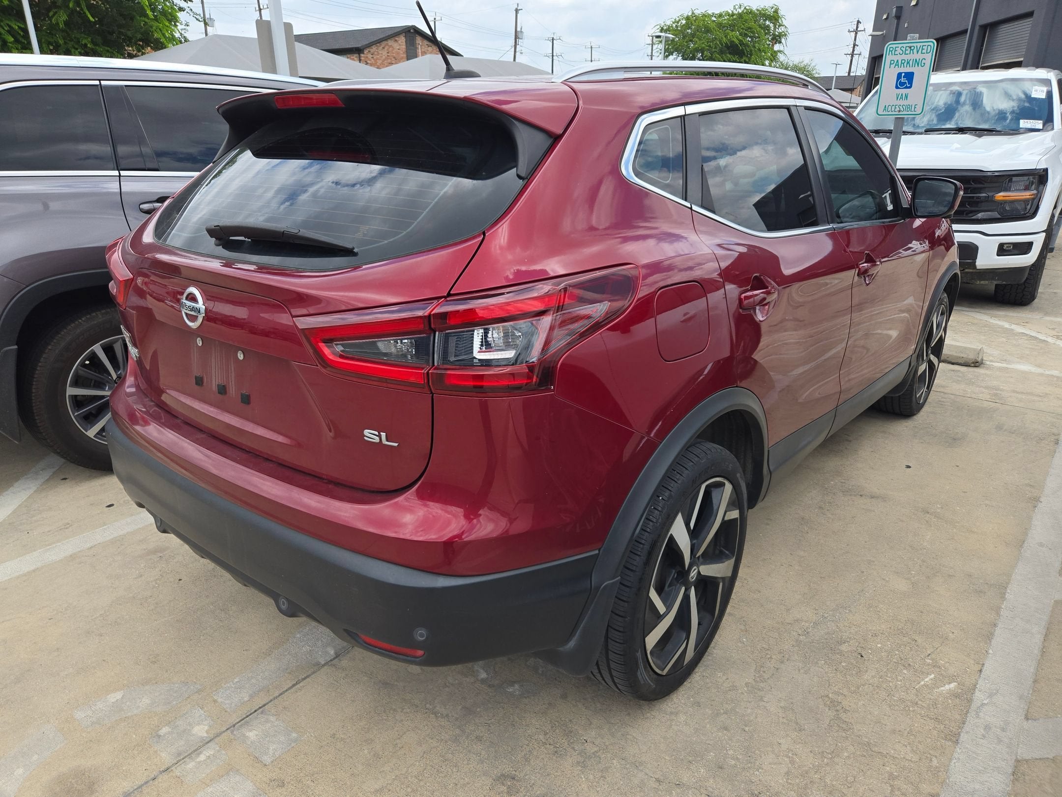 2020 Nissan Rogue Sport SL
