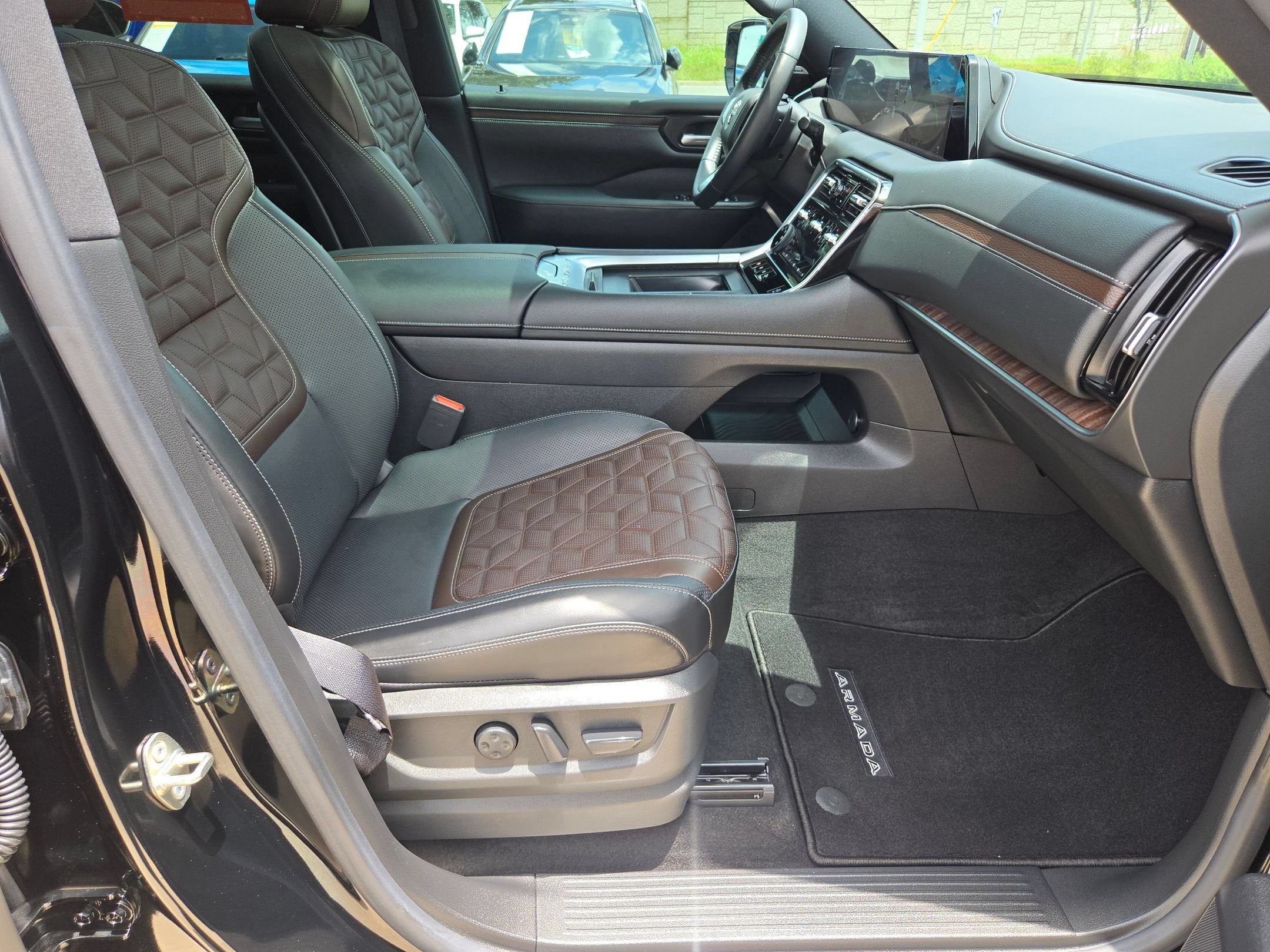 2025 Nissan Armada Platinum