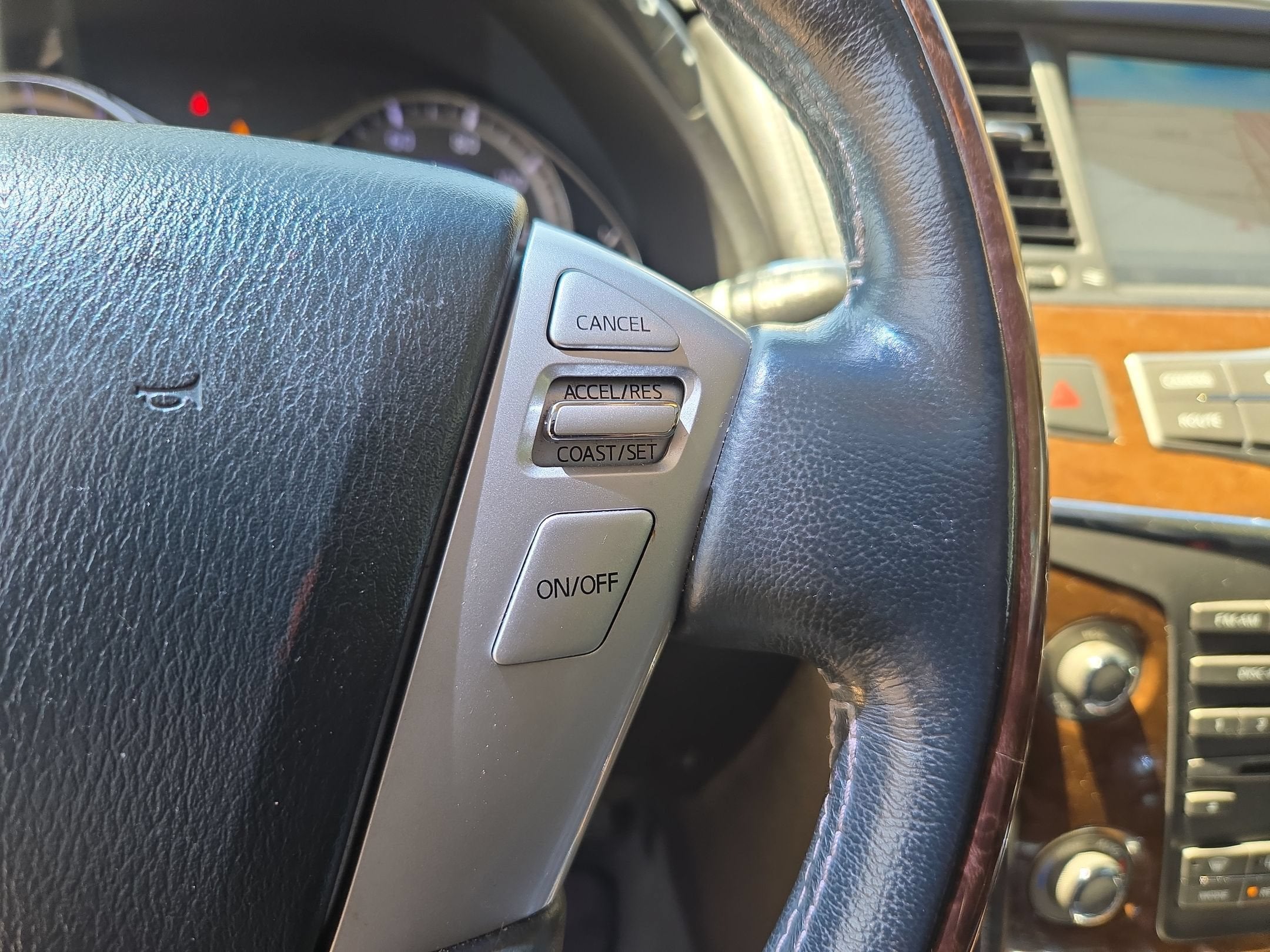 2017 INFINITI QX80 RWD