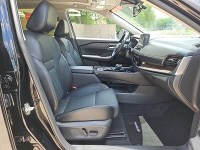 2025 Nissan Rogue Platinum