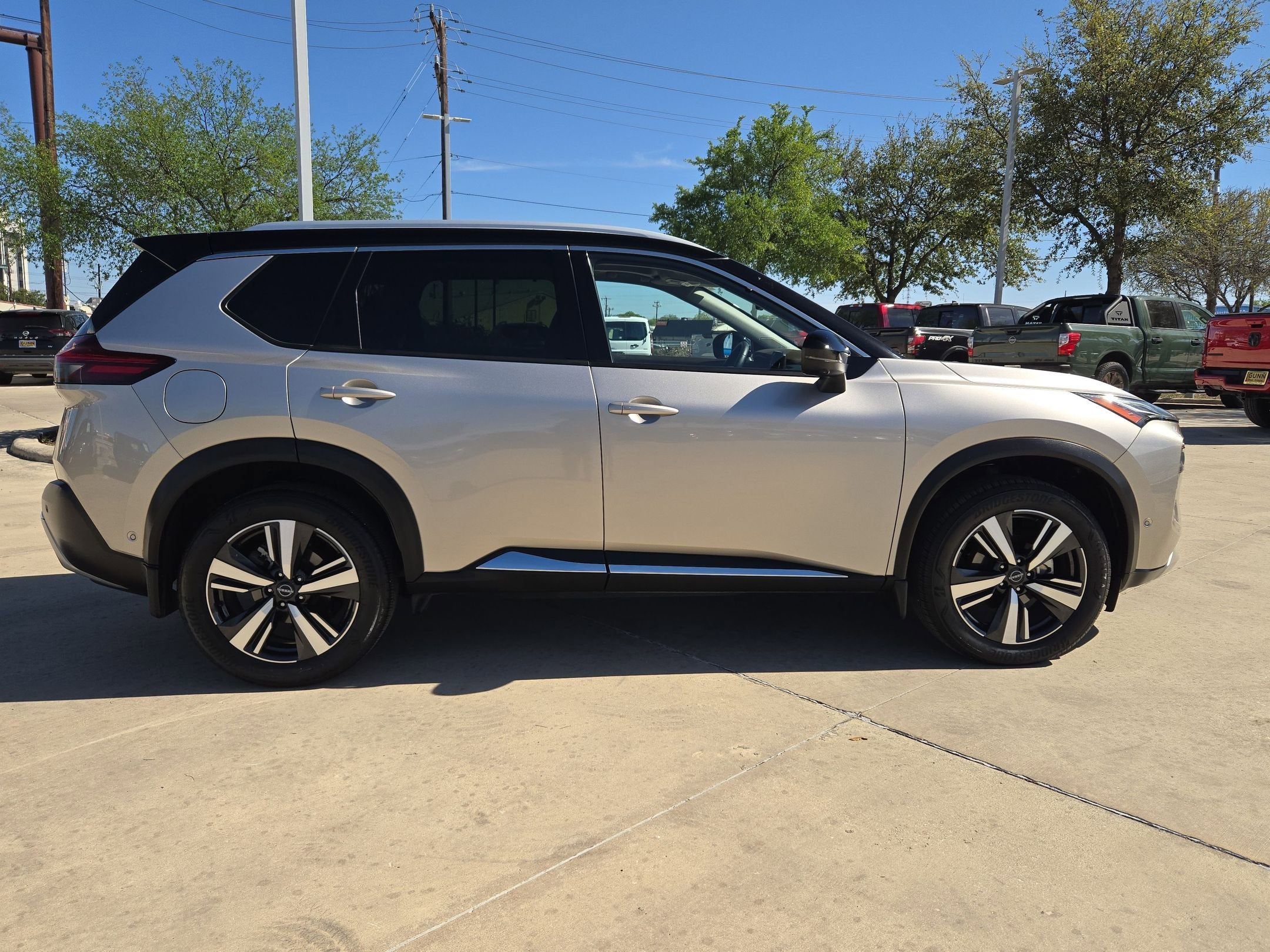 2023 Nissan Rogue Platinum