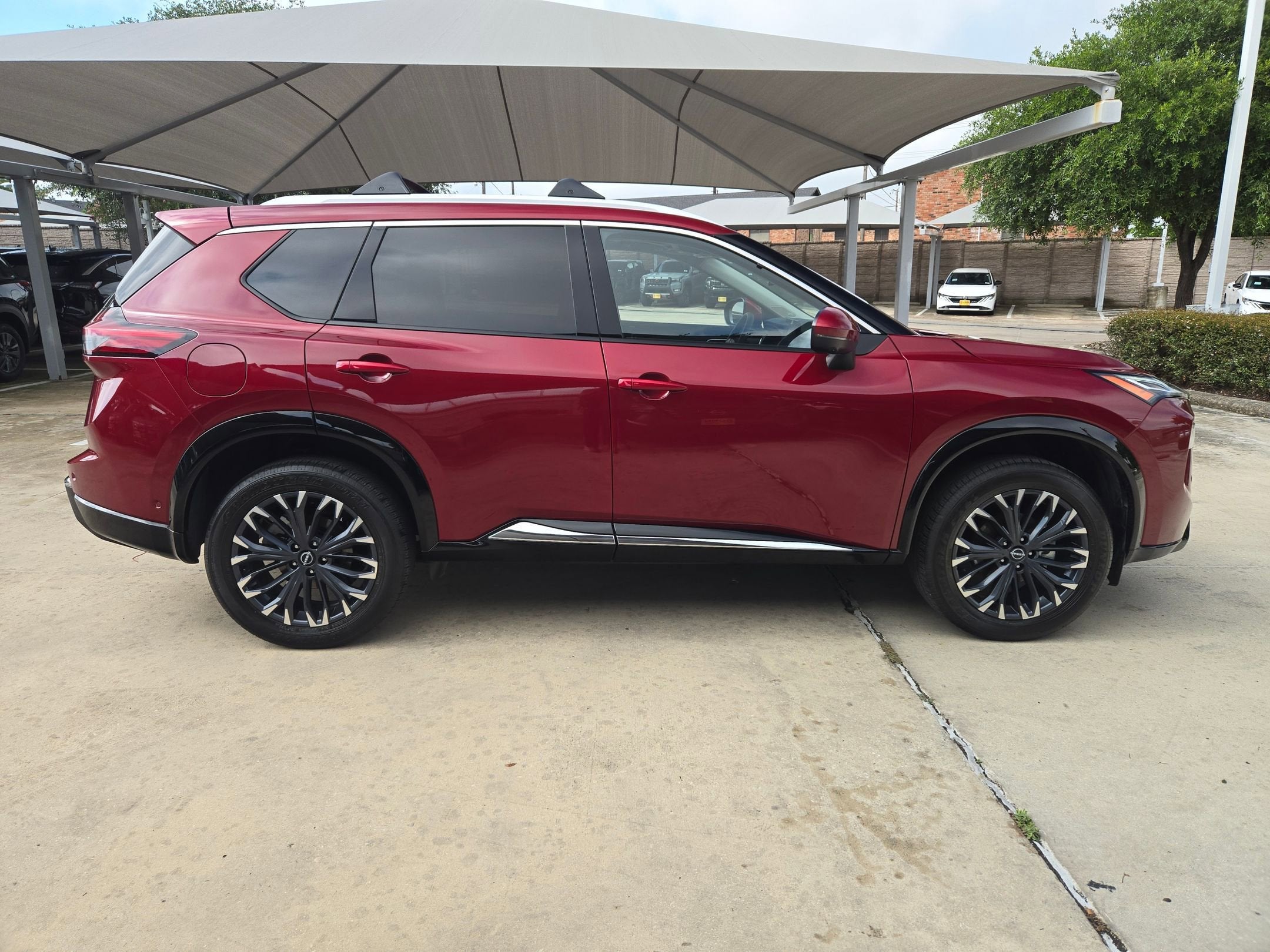 2025 Nissan Rogue Platinum