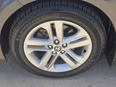 2022 Toyota Corolla Hatchback SE