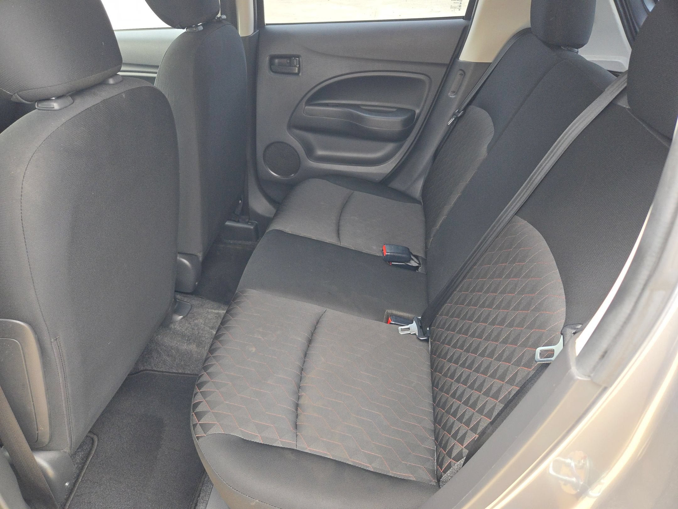 2022 Mitsubishi Mirage ES