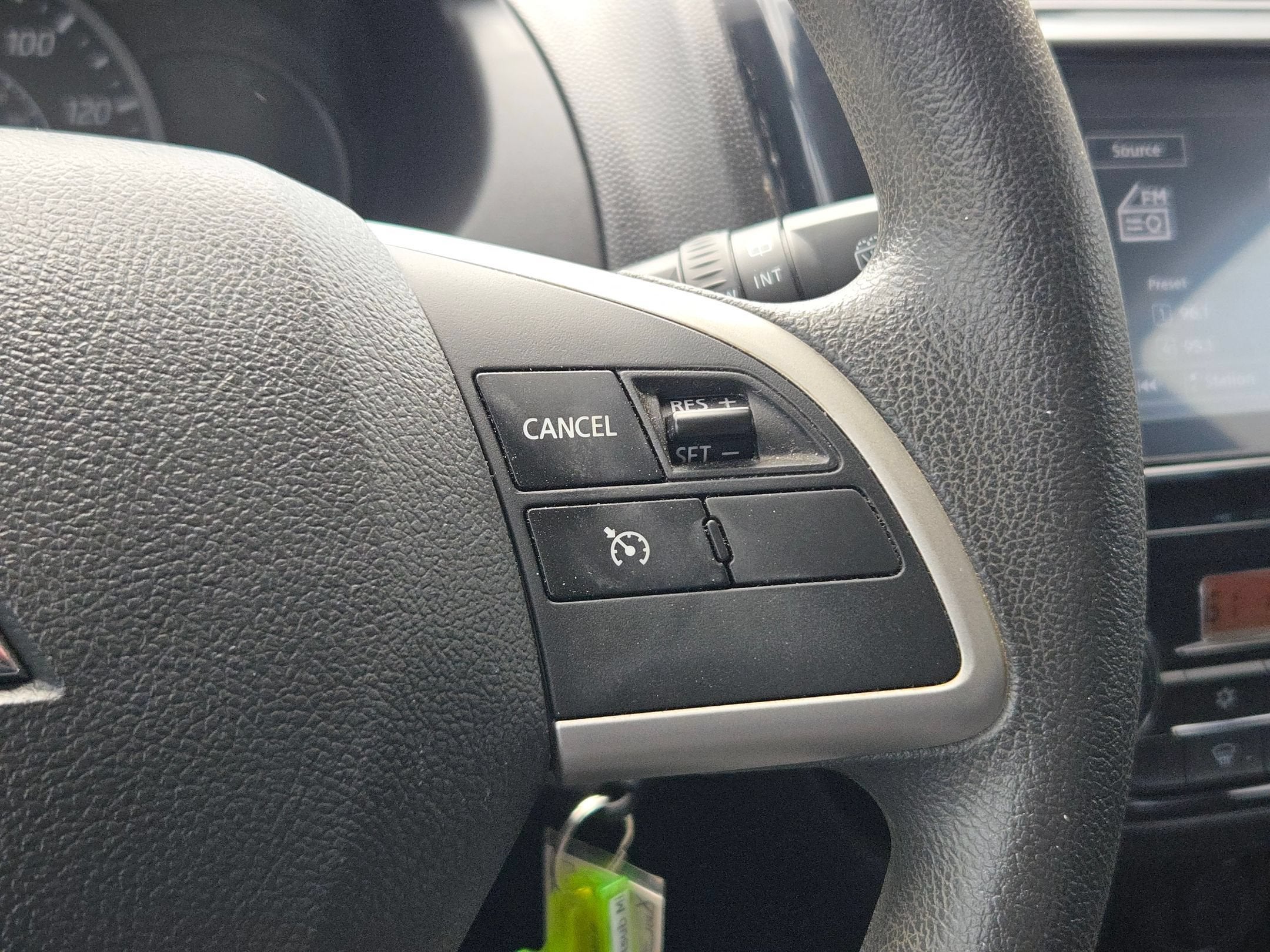 2022 Mitsubishi Mirage ES