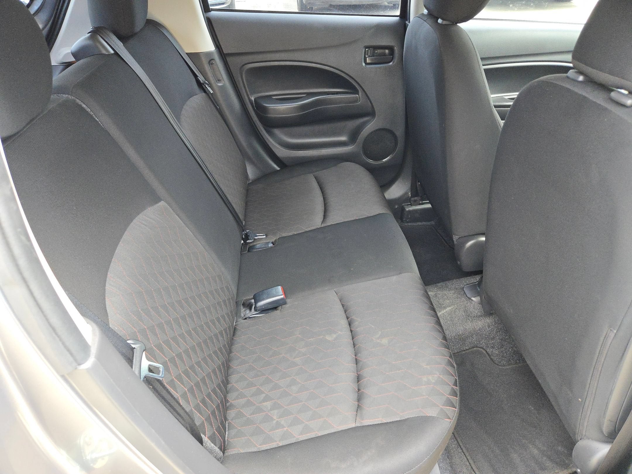 2022 Mitsubishi Mirage ES