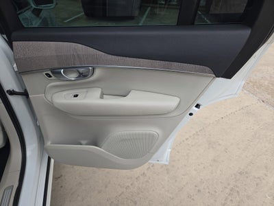 2023 Volvo XC90 Plus