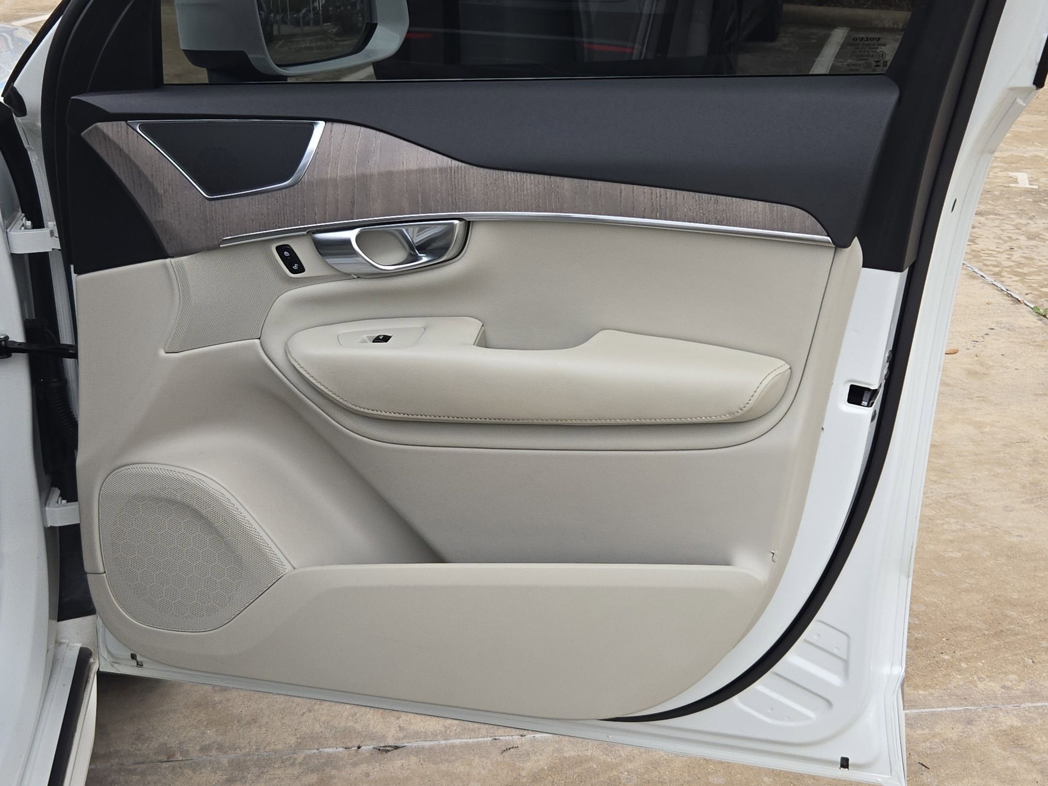 2023 Volvo XC90 Plus