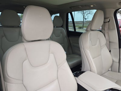 2023 Volvo XC90 Plus