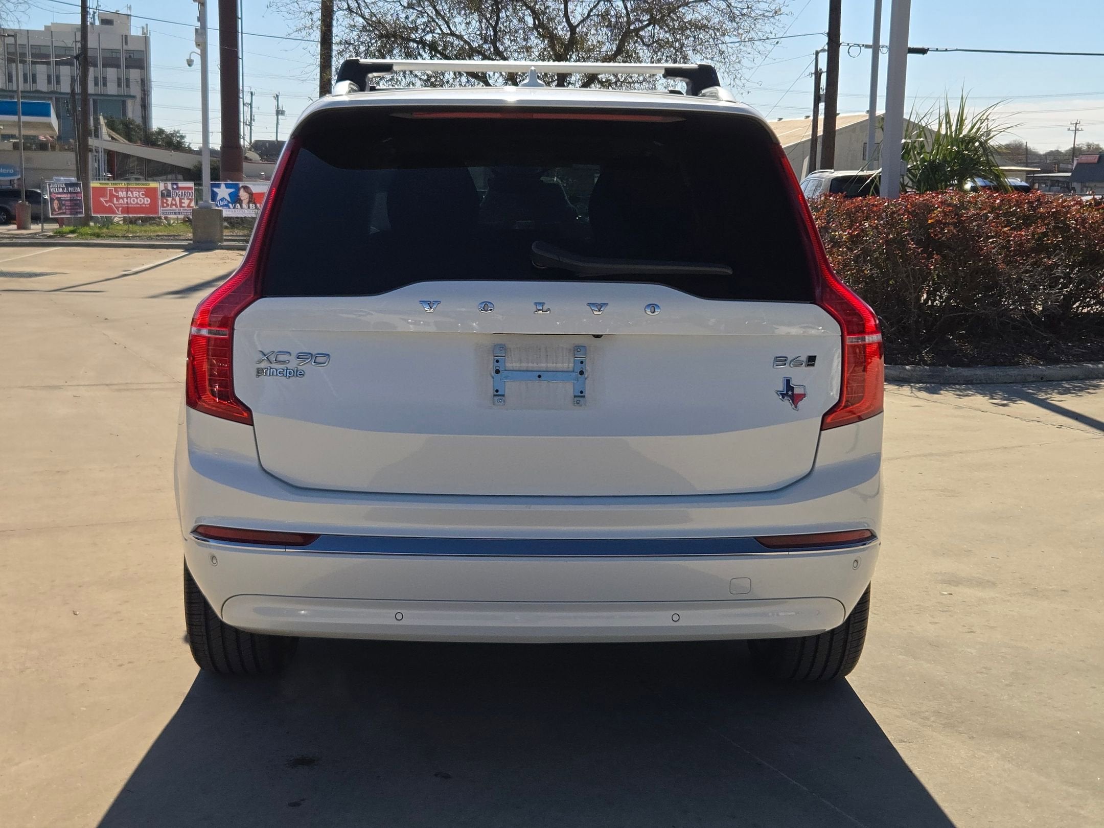 2023 Volvo XC90 Plus